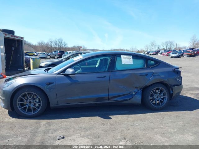 5YJ3E1EA4PF698596 Tesla Model 3 Rear-wheel Drive