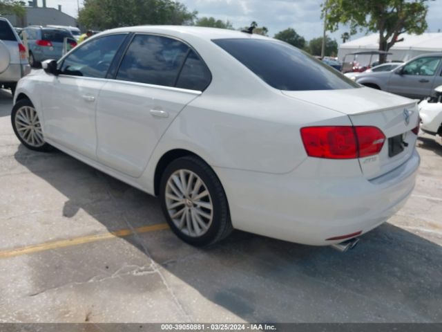 2013 VOLKSWAGEN JETTA 3VWLX7AJ1DM260402 Photo 2