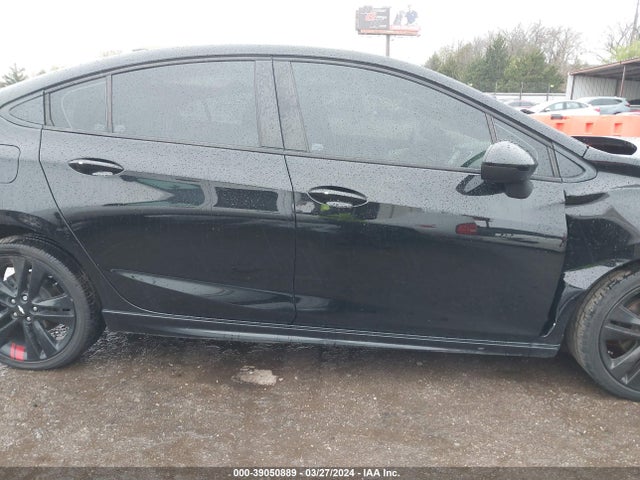 Chevrolet Cruze Lt Auto 2018 1G1BE5SM7J7230790 Image 13