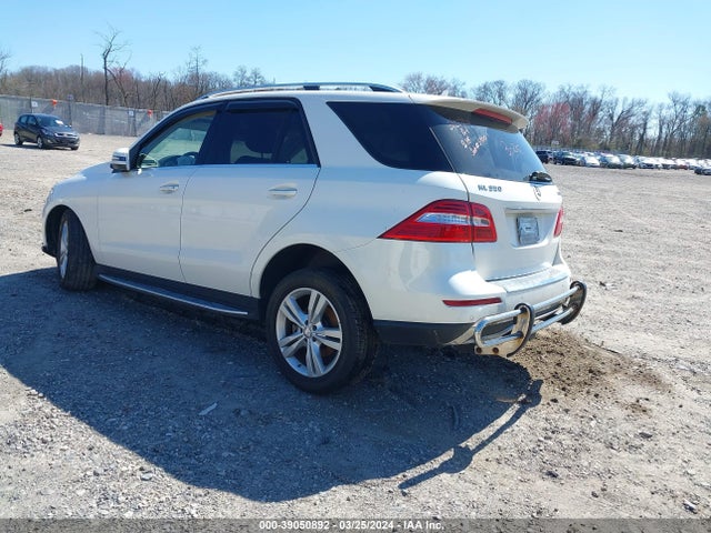 Mercedes-Benz Ml 350 Bluetec 4matic 2014 4JGDA2EB7EA405158 Image 3
