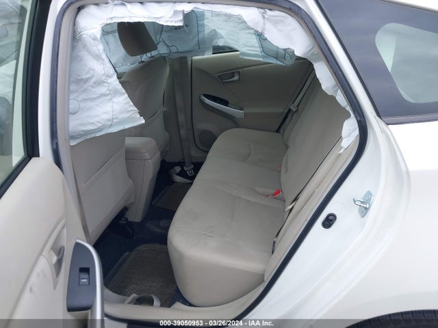 Toyota Prius Three 2014 JTDKN3DU9E0390001 Image 8
