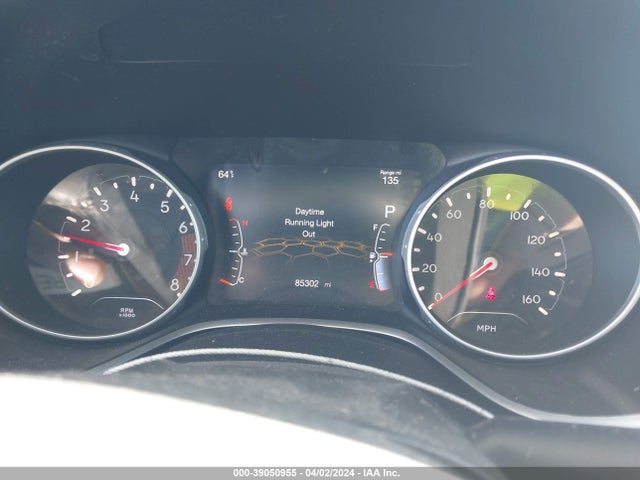 3C4NJCBB0KT743427 Jeep Compass Latitude Fwd