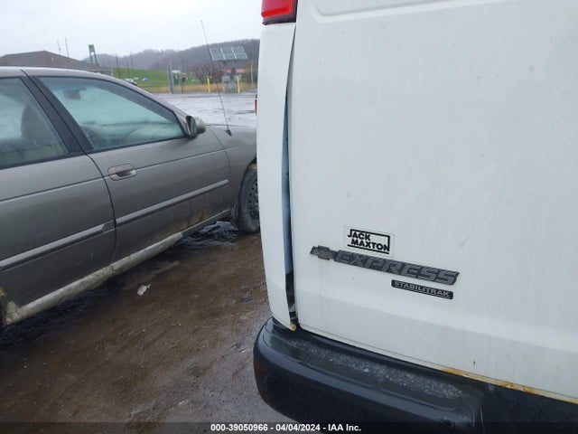 Chevrolet Express 2500 Work Van 2014 1GCWGFBA7E1122337 Image 6
