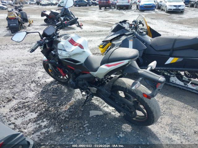 2022 KAWASAKI ER650 ML5EREK14NDA64229 Photo 2