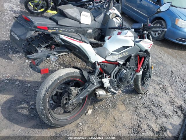 2022 KAWASAKI ER650 ML5EREK14NDA64229 Photo 3
