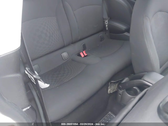 2011 MINI COOPER S WMWSV3C58BTY20151 Photo 7