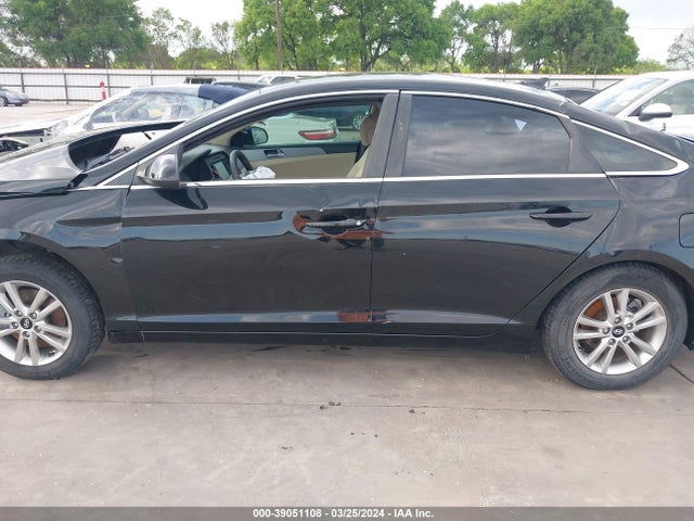 Hyundai SONATA ECO 2017 5NPE24AA7HH509970 Image 15