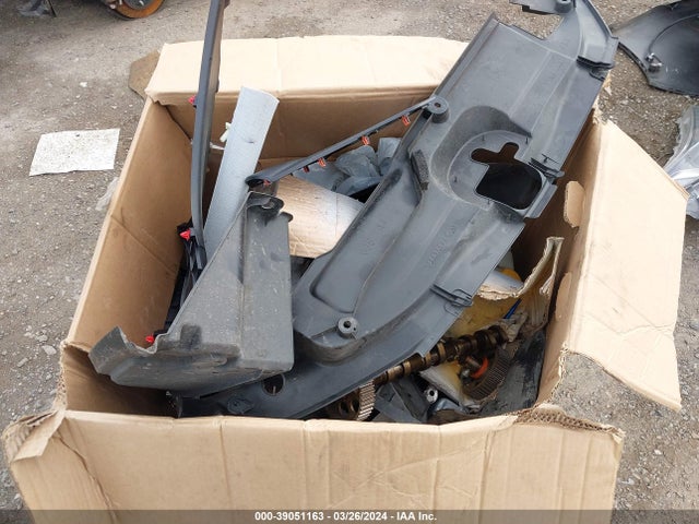 Toyota PRIUS XLE 2020 JTDKARFU2L3115822 Image 17