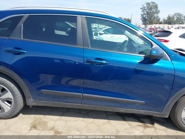 KNDCB3LC7K5350794 KIA NIRO LX