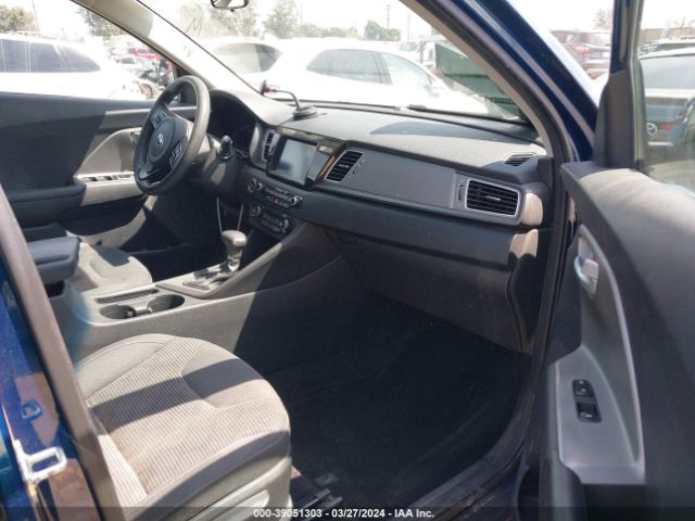 KNDCB3LC7K5350794 KIA NIRO LX