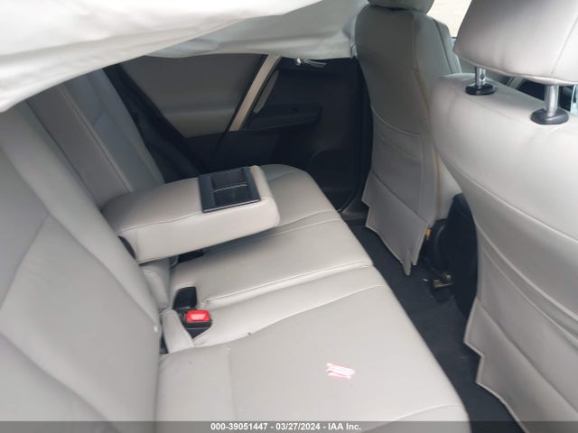 Toyota Rav4 Xle 2015 2T3RFREV9FW236312 Image 8