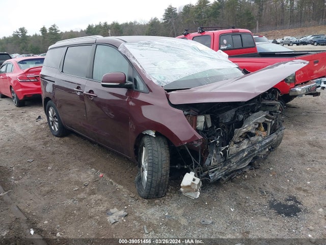 2017 KNDMB5C10H6238369 main image