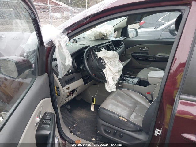 KIA SEDONA LX 2017 KNDMB5C10H6238369 Image 5