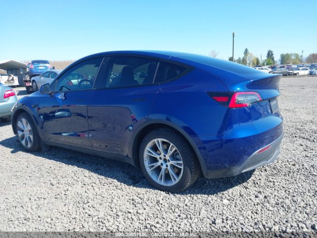 2021 TESLA MODEL Y 5YJYGDEE9MF090993 Photo 2