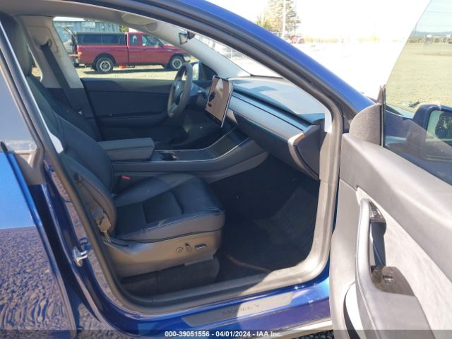 2021 TESLA MODEL Y 5YJYGDEE9MF090993 Photo 4