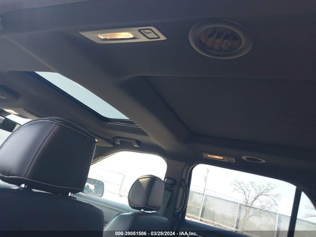 Ford Explorer Platinum 2016 1FM5K8HT3GGB93464 Image 19