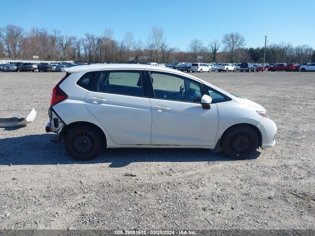Honda FIT LX 2019 3HGGK5H49KM707015 Image 13