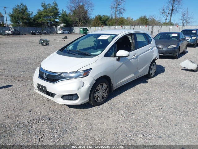 Honda FIT LX 2019 3HGGK5H49KM707015 Image 2
