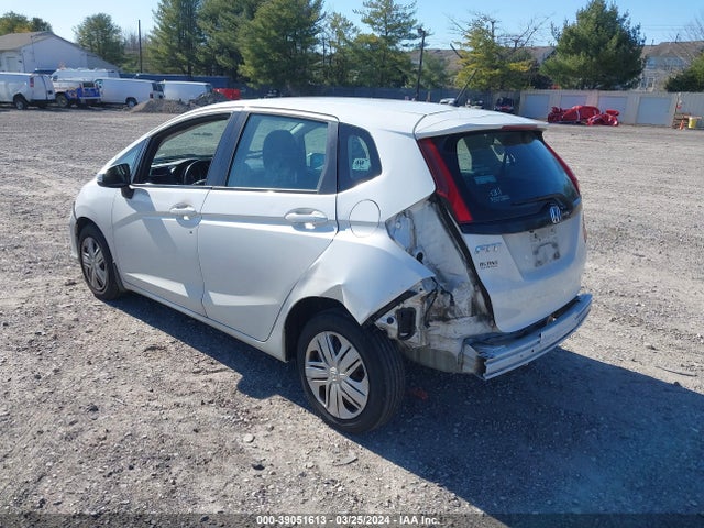 Honda FIT LX 2019 3HGGK5H49KM707015 Image 3
