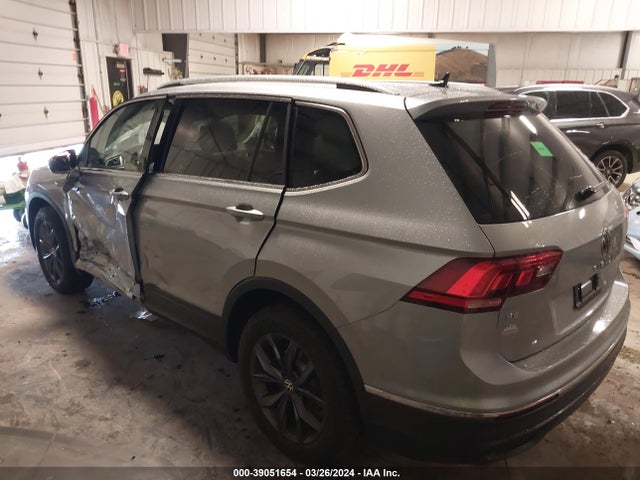 3VVMB7AX5PM130252 Volkswagen Tiguan 2.0t Se