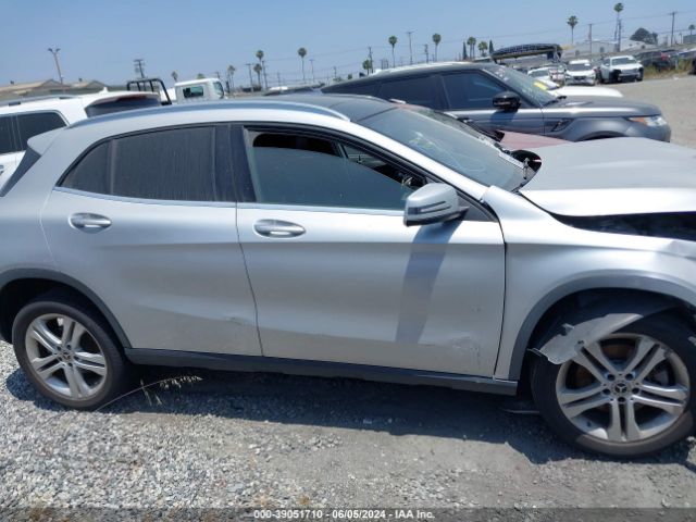 WDCTG4GB3JJ526975 Mercedes-Benz Gla 250 4matic