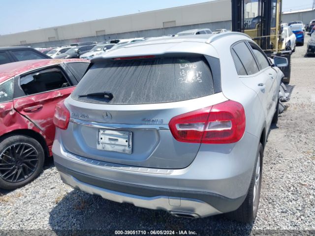 WDCTG4GB3JJ526975 Mercedes-Benz Gla 250 4matic