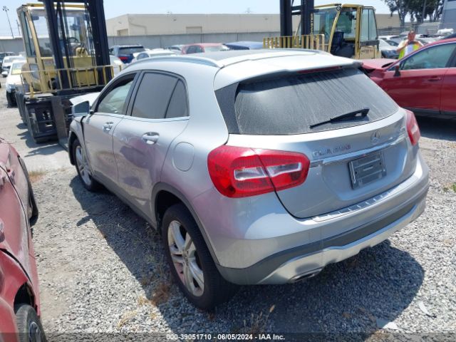 WDCTG4GB3JJ526975 Mercedes-Benz Gla 250 4matic