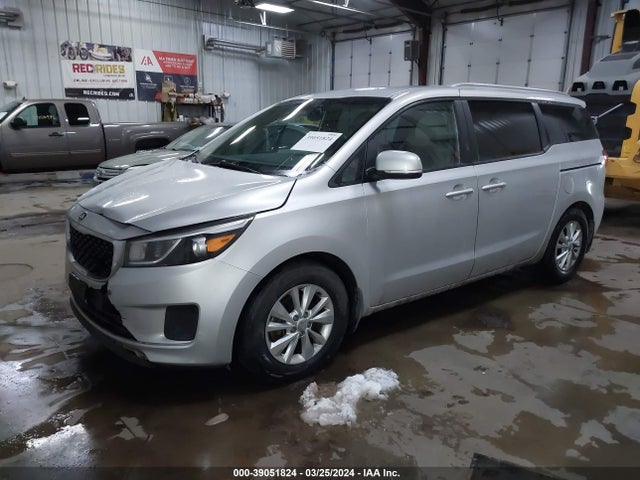 KIA SEDONA LX 2016 KNDMB5C10G6112477 Image 2