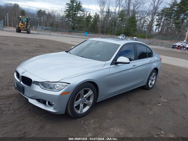 BMW 320i Xdrive 2014 WBA3C3G56ENS72650 Image 16