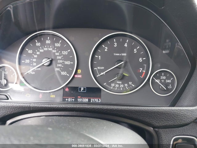BMW 320i Xdrive 2014 WBA3C3G56ENS72650 Image 7