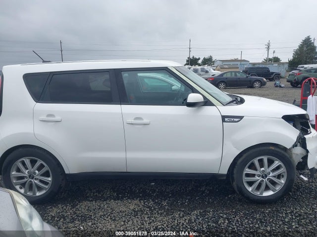 KIA SOUL + 2017 KNDJP3A50H7502487 Image 14