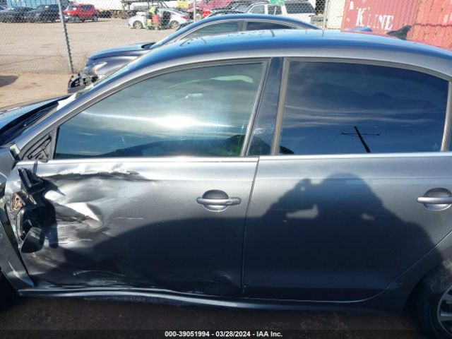 3VWDB7AJ6HM415499 Volkswagen JETTA SE