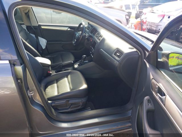 3VWDB7AJ6HM415499 Volkswagen JETTA SE