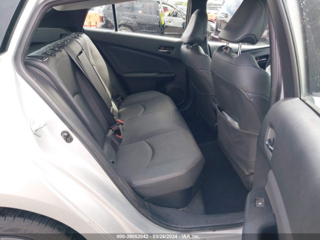 JTDKARFU5H3036572 Toyota Prius Three Touring