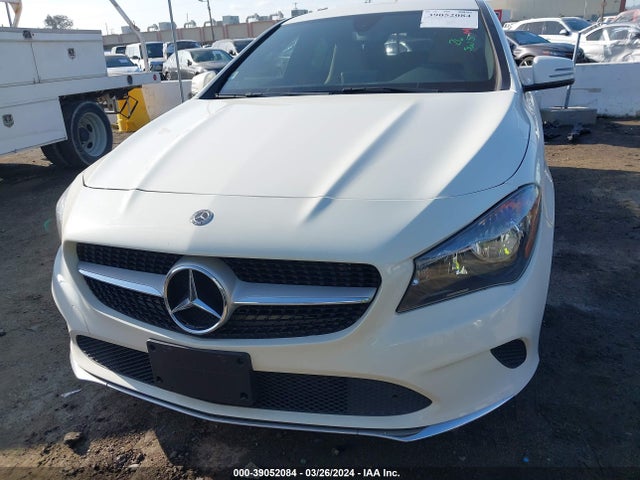Mercedes-Benz CLA 250 2018 WDDSJ4EB3JN592768 Image 12