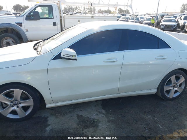 Mercedes-Benz CLA 250 2018 WDDSJ4EB3JN592768 Image 14