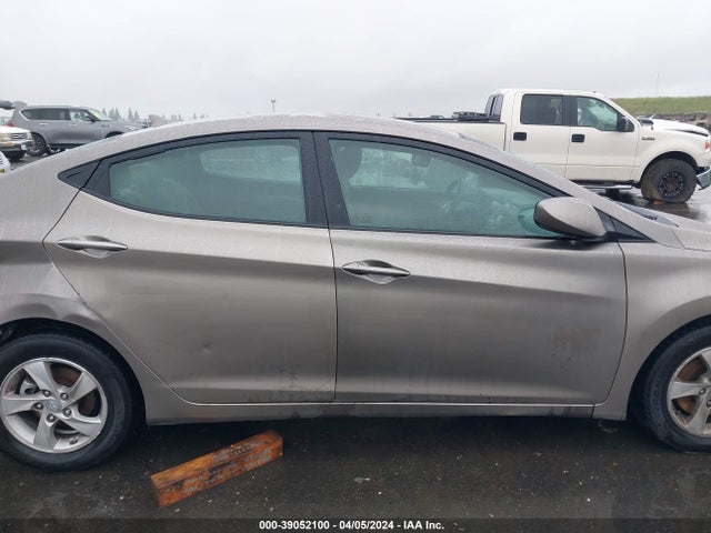 Hyundai ELANTRA SE 2015 5NPDH4AE9FH623138 Image 13