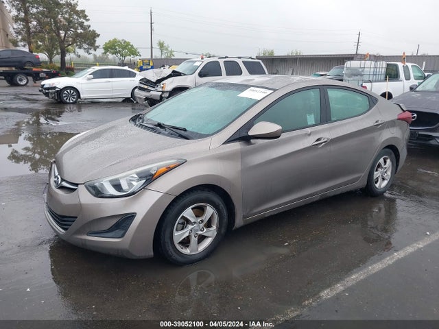 Hyundai ELANTRA SE 2015 5NPDH4AE9FH623138 Image 2