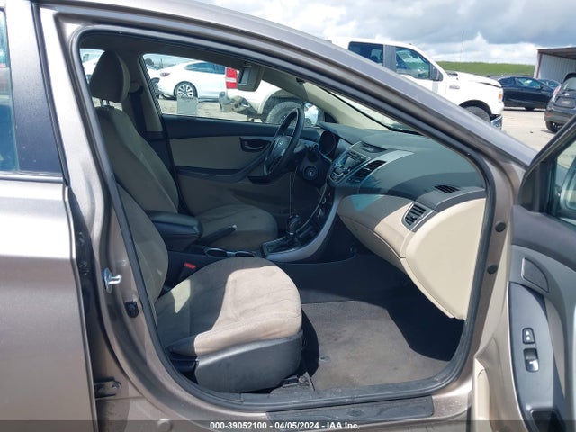 Hyundai ELANTRA SE 2015 5NPDH4AE9FH623138 Image 5