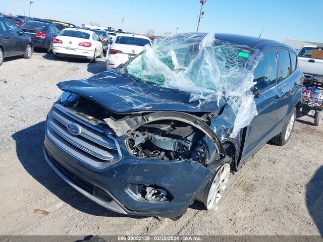 Ford ESCAPE SE 2019 1FMCU9GD2KUA66717 Image 2