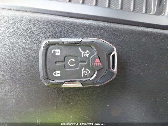 Chevrolet Tahoe Premier 2018 1GNSCCKC9JR401379 Image 11