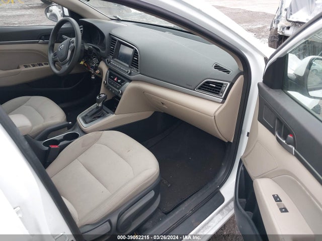 Hyundai ELANTRA SE 2017 5NPD84LFXHH036682 Image 5