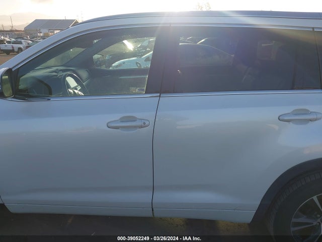 Toyota Highlander Xle V6 2016 5TDKKRFH2GS181338 Image 15