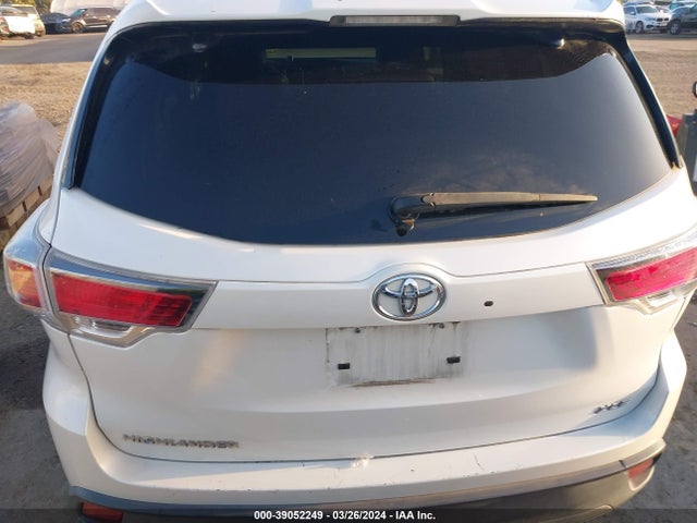 Toyota Highlander Xle V6 2016 5TDKKRFH2GS181338 Image 17