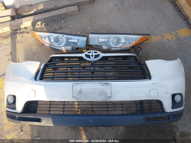 Toyota Highlander Xle V6 2016 5TDKKRFH2GS181338 Image 12