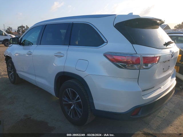 Toyota Highlander Xle V6 2016 5TDKKRFH2GS181338 Image 3