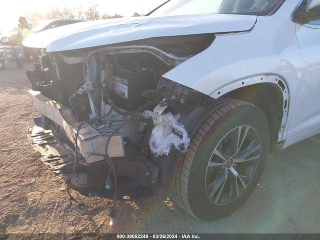 Toyota Highlander Xle V6 2016 5TDKKRFH2GS181338 Image 6