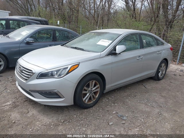 Hyundai SONATA SE 2015 5NPE24AF1FH200858 Image 2