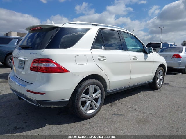 Mercedes-Benz Ml 250 Bluetec 4matic 2015 4JGDA0EB4FA561048 Image 4