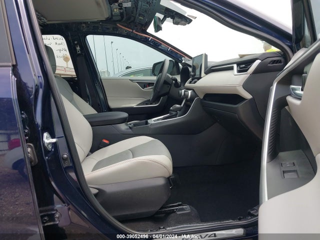 Toyota Rav4 Xle Premium 2024 2T3C1RFV3RW310637 Image 5